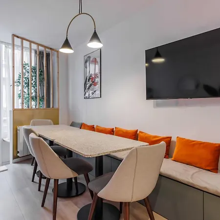 Apartmán Charming Duplex - 2br 6p - In The Heart Of Odeon *